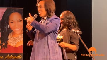 MahoganyBooks Presents: The Delicious Holiday Experience