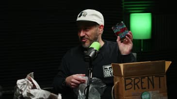 Break out the drinkware 🥤 #houzeart #brentbushdesign