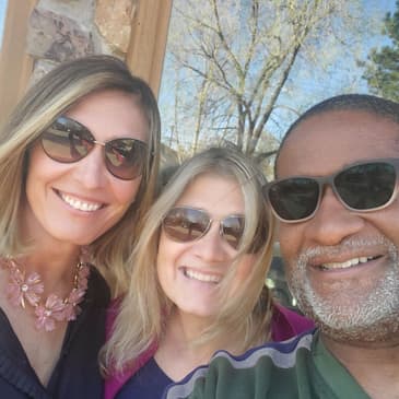 Divorce Devil 036: Rachel and Peggy discuss online dating and the things that can go very right and horribly wrong.