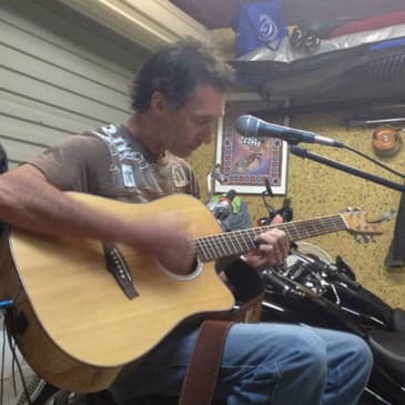 Chrissy Mack Interviews Trevor McCormack — Teaching Guitar, Songwriting, and Stage Presence