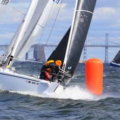 Sailfaster Experts on Nailing the Windward Rounding