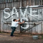 8: "Broken window, Open Doors" (S1 E8)