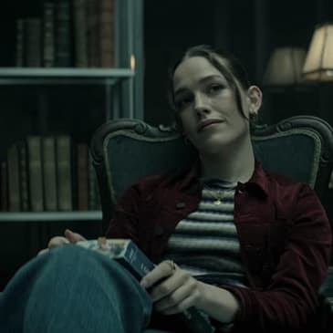 270 "She's Not There" (YOU S4E9)