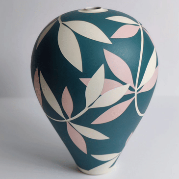 Georgie Gardiner: A dazzling UK Potter alive with colour!
