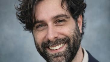 Helping Neurodivergent Leaders Reduce Burnout, Overthinking, and Over-Adapting with: Ronald Sosa