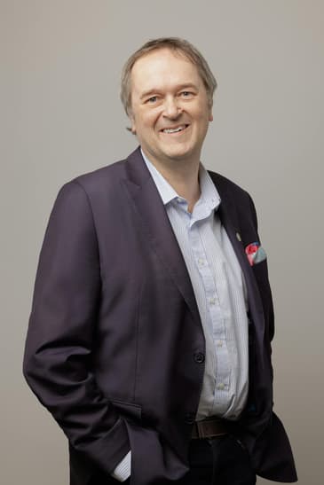 S4: E42 Carl Viel Le rôle de Québec International