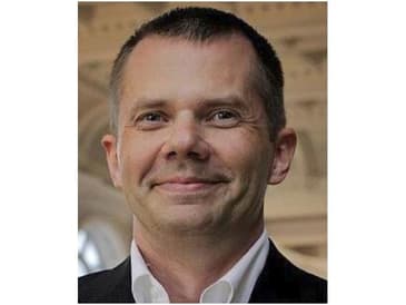 Paul DeBettignies, The Minnesota Headhunter