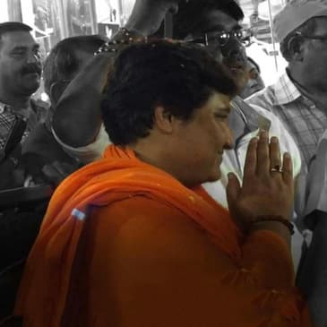 When Pragya Thakur & Her Supporter Shirked The Quint’s Interview