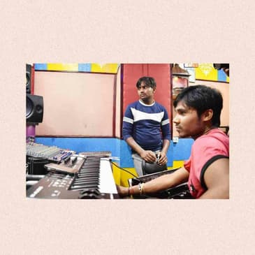Political Songs a Hit on YouTube for Delhi’s Bhojpuri Singers