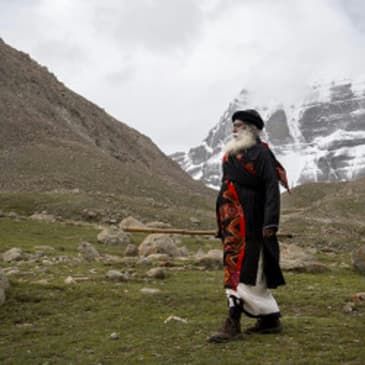 Rama or Krishna: Who Is A Better Leader? Sadhguru Answers