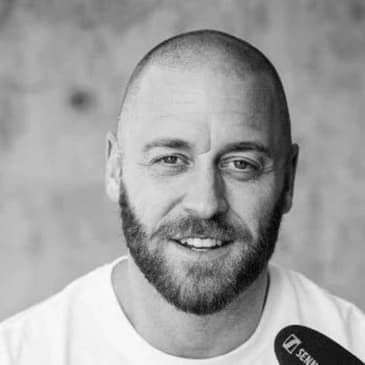 Empowering Sound Healers to Build Thriving Businesses from Their Passion with: Mike Reed