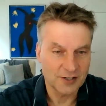 Don't Sell Help Customers To Buy From You with: Peter Strohkorb