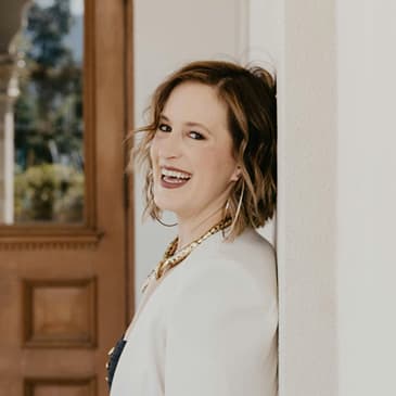 Broadcast Your Brand & Businesses' Stories with Congruence, Courage, & Clarity on Podcast Interviews