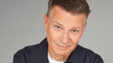 S4: E11 CLASSIQUE La carrière de Stephan Bureau