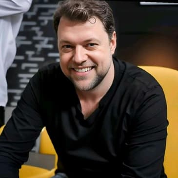 How AI is enhancing, not replacing, human collaboration w/ Artem Koren (Sembly AI)