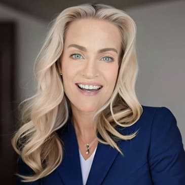 Executive EQ: Emotional Intelligence in Leadership w/ Elizabeth Powers (Pitch Labs)