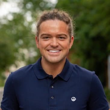 AI Meets Empathy: Enhancing Frontline Management