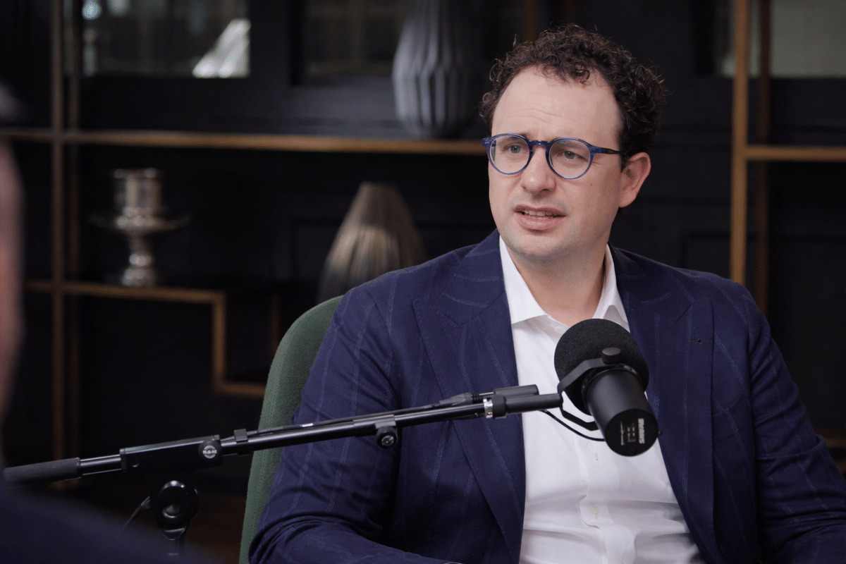 L’IA peut-elle souffrir ? Dario Amodei (Anthropic) évoque la conscience des intelligences artificielles