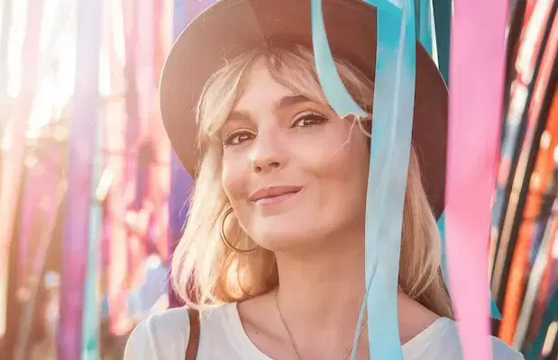 Léa Camilleri, créatrice de contenus écologie mêlant aventure, voyage et protection des océans