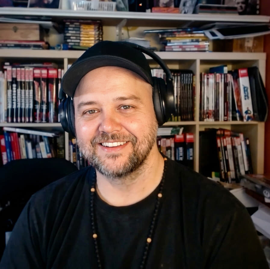 Comics artist Brian Level