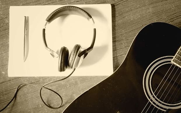 [Show Notes] Young Thug, Chuck D, Gamble & Huff & The NYT Greatest Songwriter List