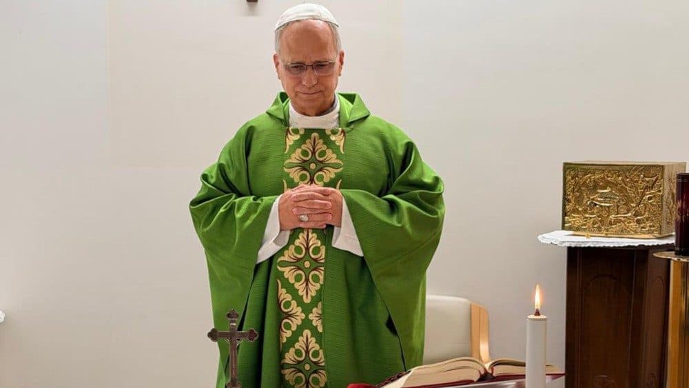 León XIV celebra misa en el Gemelli y confirma que el domingo rezará el Ángelus