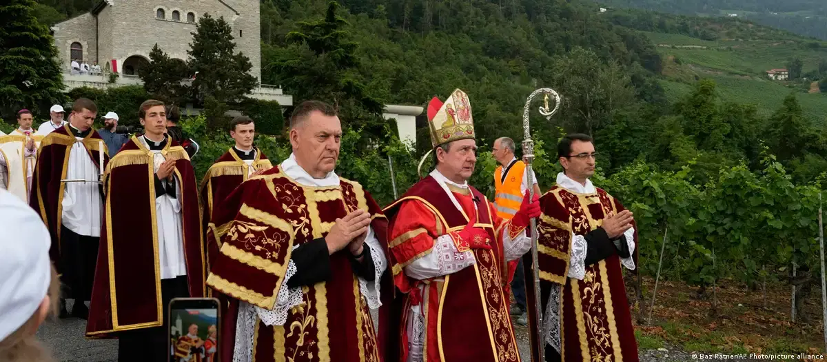 Fact-Check: 3 mitos comunes sobre el conflicto entre el Vaticano y los lefebvrianos
