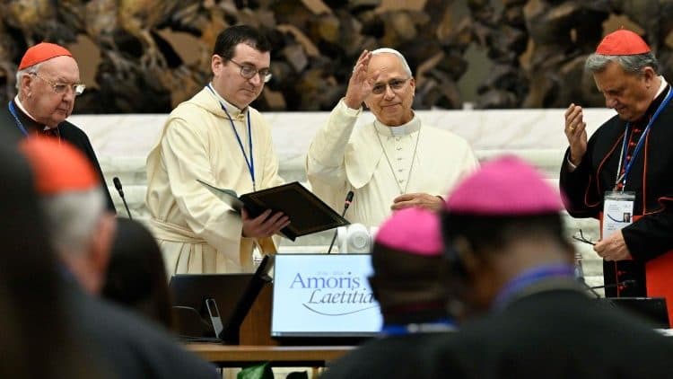 La familia, primera emergencia de León XIV: lo que revela la cumbre por los diez años de Amoris Laetitia