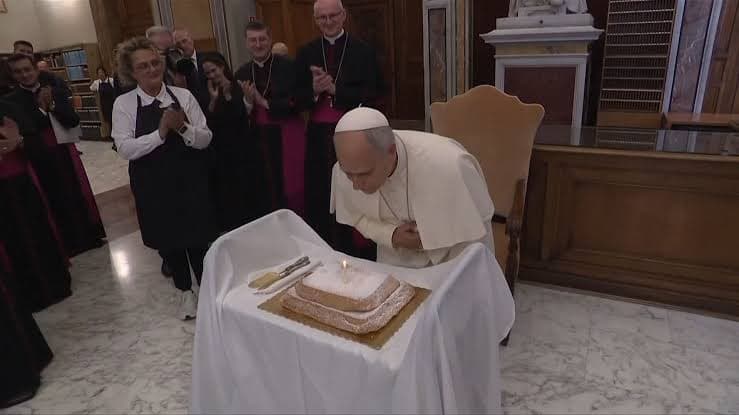 Cumpleaños papal, dilemas con la IA y cocina vaticana: lo que dejó la semana de León XIV