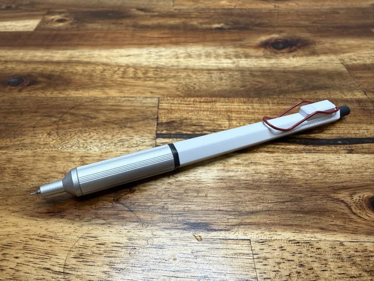 Uni Jetstream Edge .28mm pen review - An ultra fine-tipped ballpoint