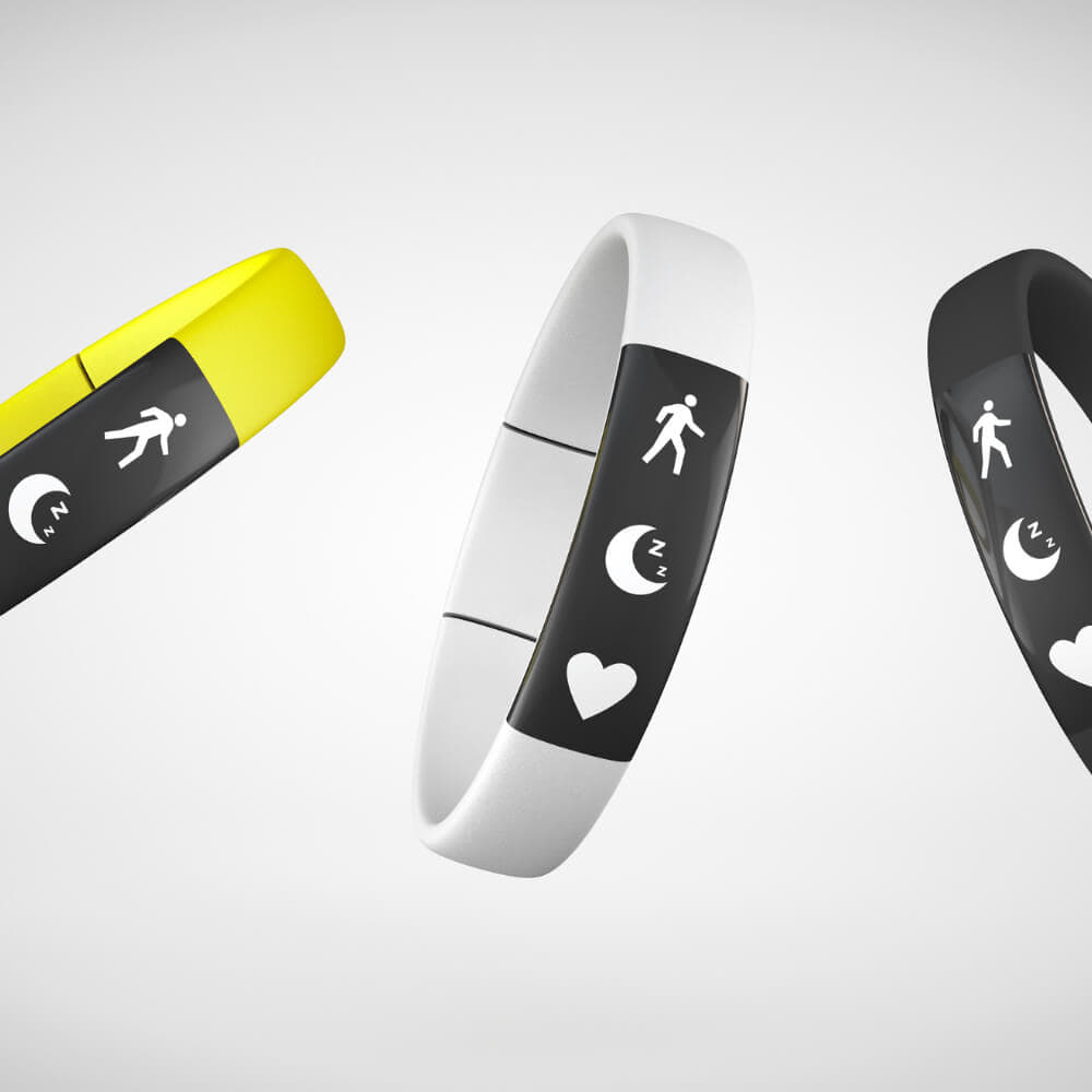 smart fitness tracker helping dad stay active and healthy. A meaningful Father's Day Gift