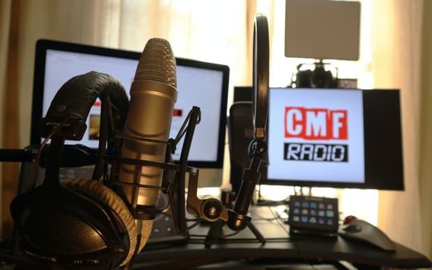 Recording Podcasts: Home Vs. Pro Studios