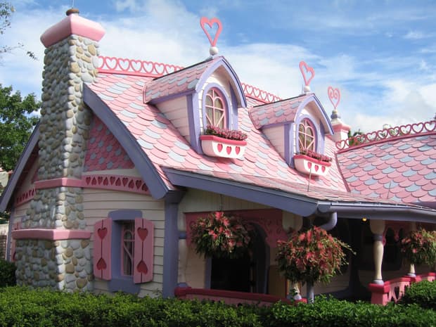 What happened to Minnie Mouse's House in Magic Kingdom at Walt Disney World?