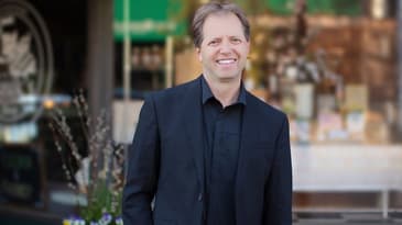 Guy Yehiav: How to Grow a Startup