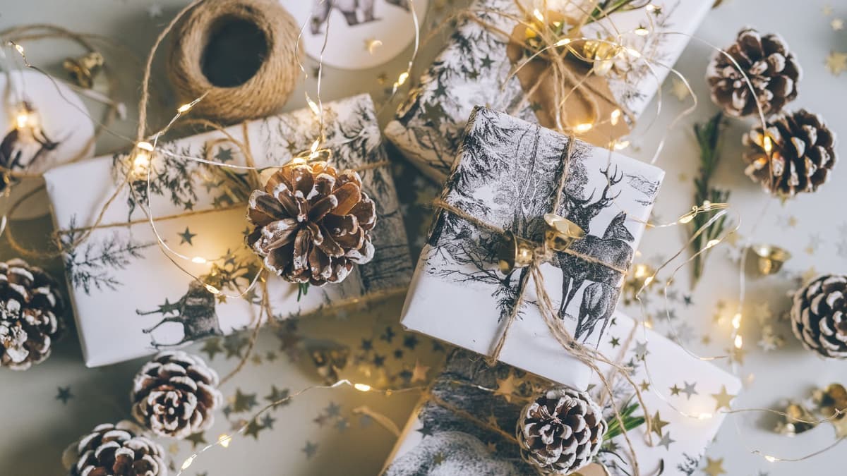 Last Minute Holiday/Christmas Gift Ideas for Your Short Friends | A Tall Girl's Podmas Day 8