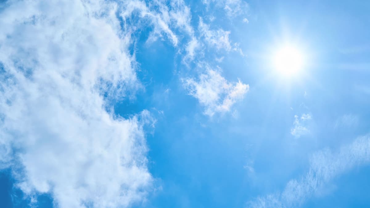 Ep. 111: Tall Girl Chats: Transitioning Into Summer Mode, Tall Girl Moments, Fake Confidence vs. Real Confidence 