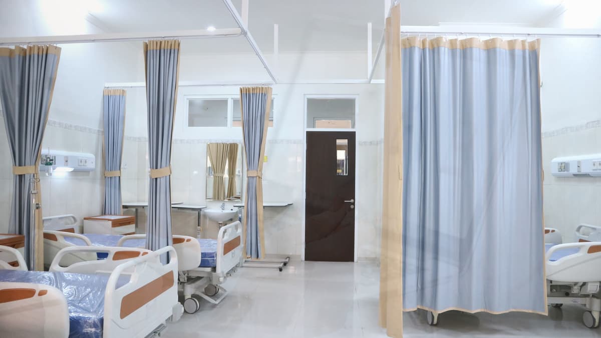 Ep. 92: The Things They Don't Tell You About Being Tall… | Health Problems, Weird Fetishes, and More