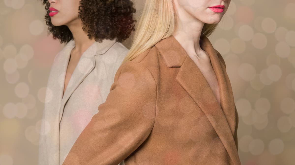 Ep. 81: Tall Fashion Content Creators To Follow This Holiday Season/Winter | A Tall Girl's Podmas Day 5