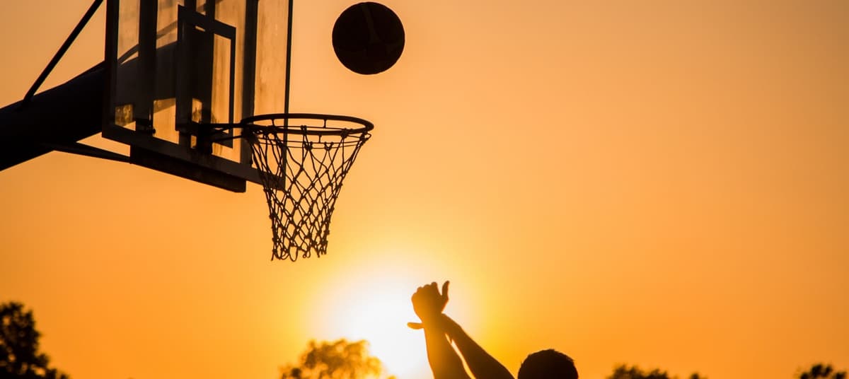 Ep 14: Tall Girl Reacts To Tall Girl Problems (Part 1) 