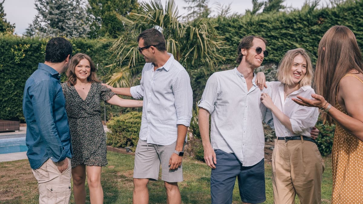 Ep. 169: Can Being Tall Cause Social Anxiety? | How To Navigate Social Situations As A Tall Person