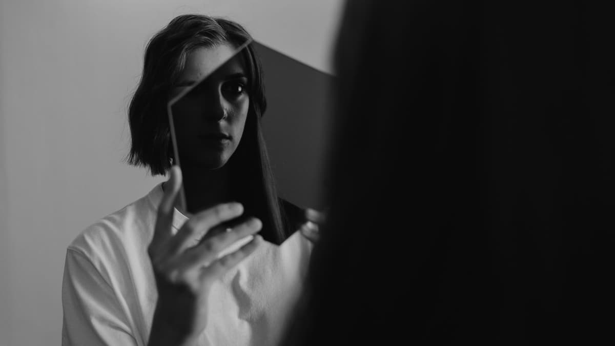 Ep. 193: Will Tall Women Ever Be Seen As Feminine? | How Society Forces Us To Prove Our Femininity