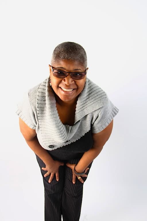 Audrey wiggins leaning forward