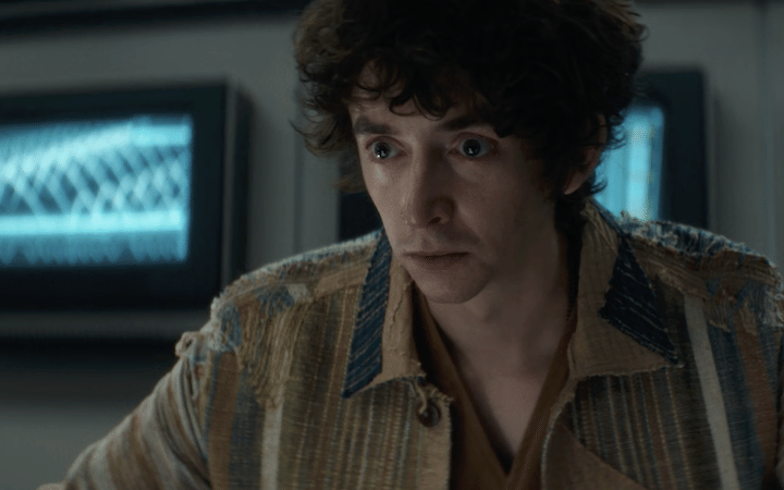 Philosophical Inquiry as Plot Structure in Alien Earth