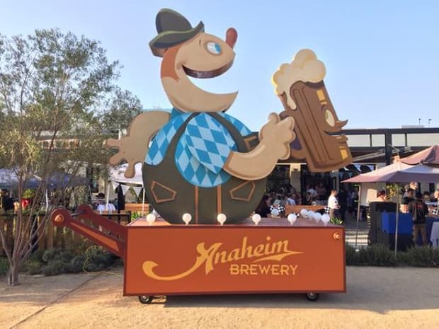 EarzUp! | How the Anaheim Halloween Parade Influenced Disneyland