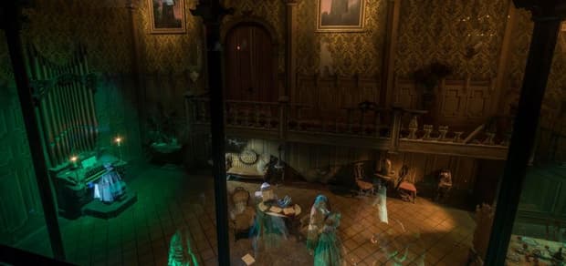 A Surprising New Secret of Disneyland’s Haunted Mansion!
