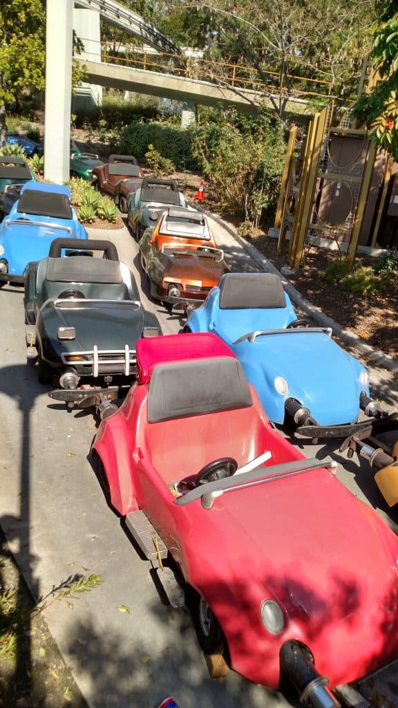 EarzUp! | How To Save Money at Disneyland