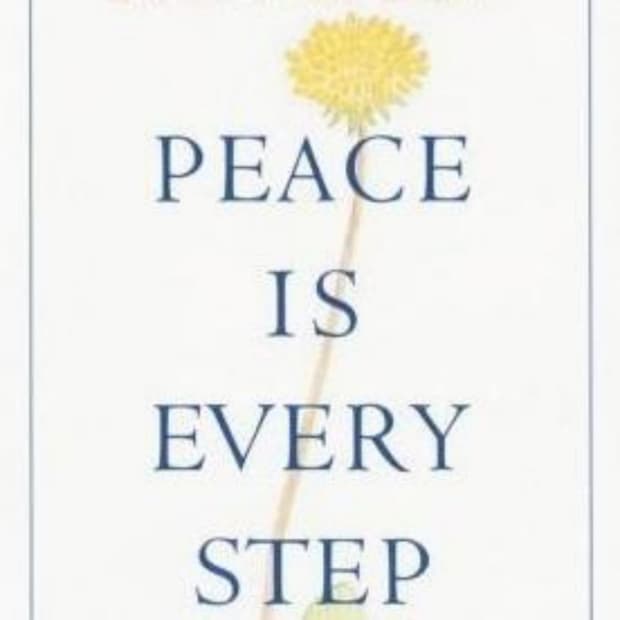 Peace Is Every Step: A Buddhist Guide to Mindfulness