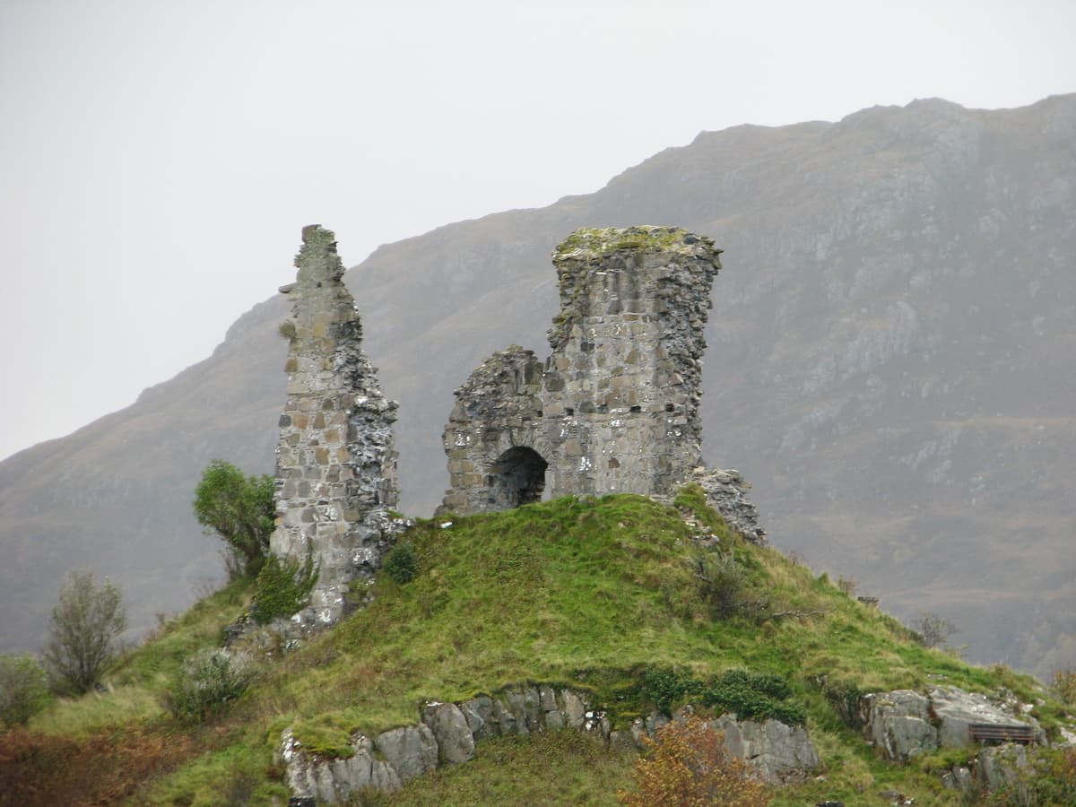 Caisteal Maol: Tracing the History of a Scottish Coastal Fortress