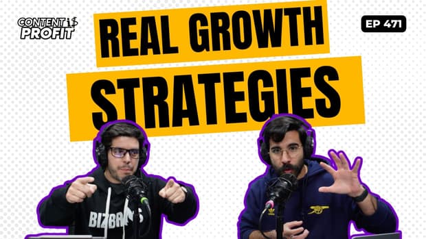 Are Small Creators Outpacing Big Companies?  This is How a $1,2 Million Podcast & Duolingo are Doing It!