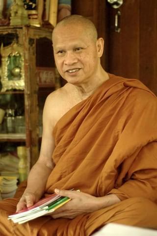 Ajahn Plien